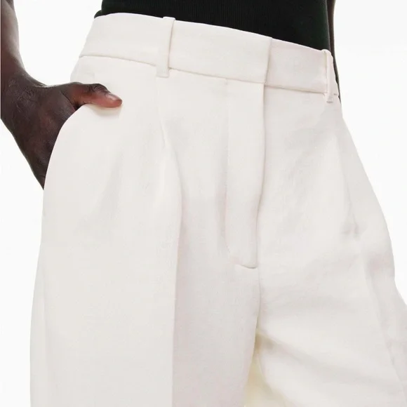 Aritzia Wilfred Effortless Cropped Pants in light birch size 4 - Picture 3 of 7